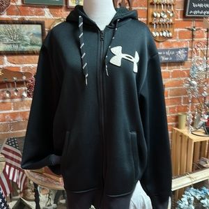 Hooded sweatshirt, under armor size medium
